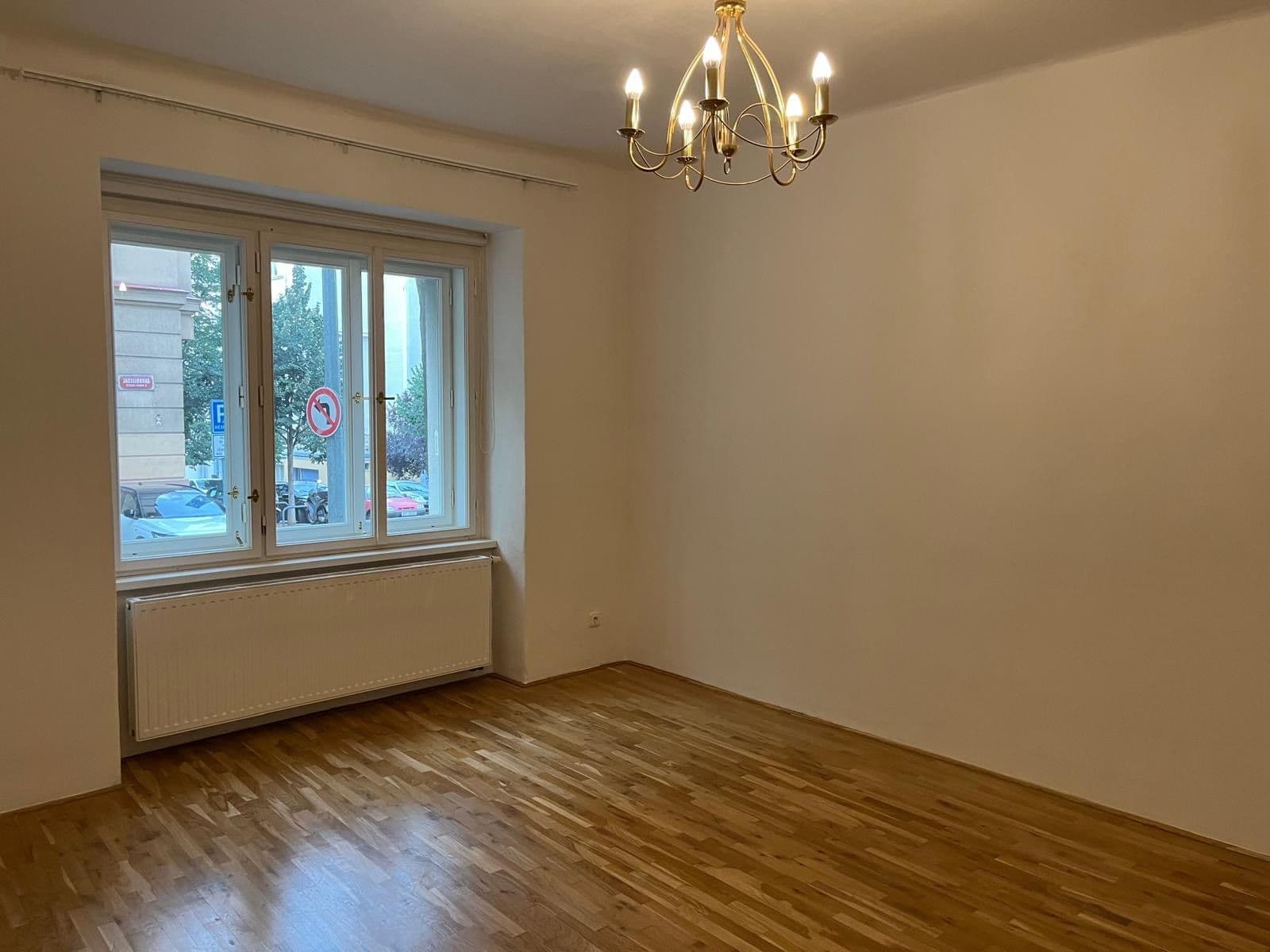 Prenájom bytu 3-izbový 82 m², Radhošťská, Praha, Praha Prenájom bytu 3-izbový 82 m², Radhošťská, Praha, Praha