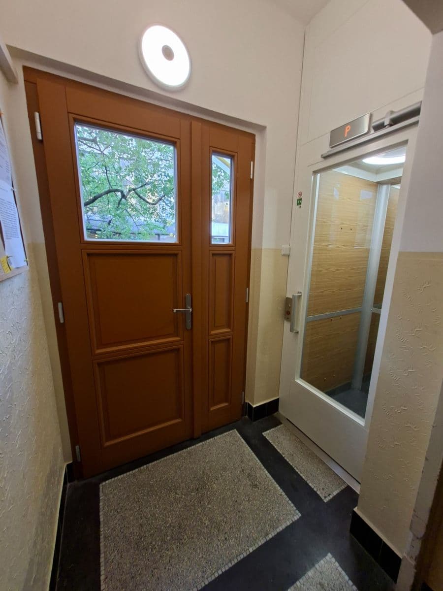 Predaj bytu 2-izbový 64 m², Kouřimská, Praha, Praha Predaj bytu 2-izbový 64 m², Kouřimská, Praha, Praha