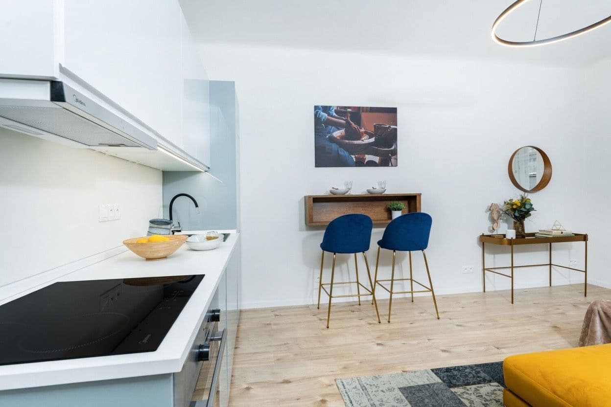 Prenájom bytu 1-izbový 27 m², Žerotínova, Praha, Praha Prenájom bytu 1-izbový 27 m², Žerotínova, Praha, Praha