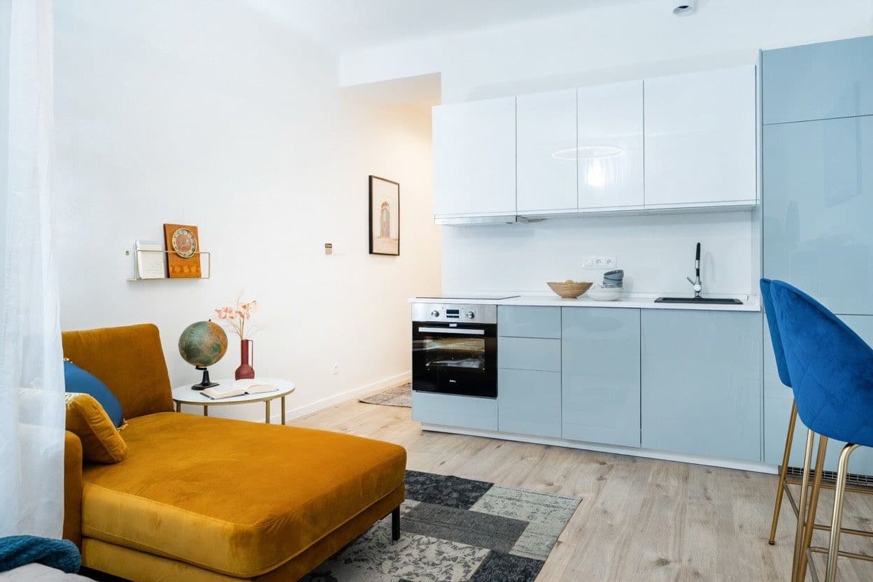 Prenájom bytu 1-izbový 27 m², Žerotínova, Praha, Praha Prenájom bytu 1-izbový 27 m², Žerotínova, Praha, Praha