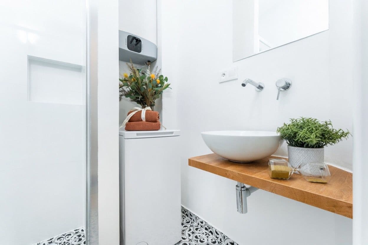 Prenájom bytu 1-izbový 27 m², Žerotínova, Praha, Praha Prenájom bytu 1-izbový 27 m², Žerotínova, Praha, Praha