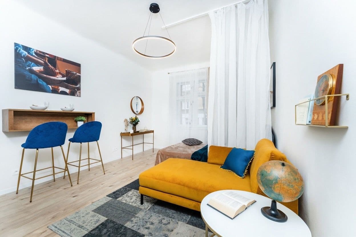 Prenájom bytu 1-izbový 27 m², Žerotínova, Praha, Praha Prenájom bytu 1-izbový 27 m², Žerotínova, Praha, Praha