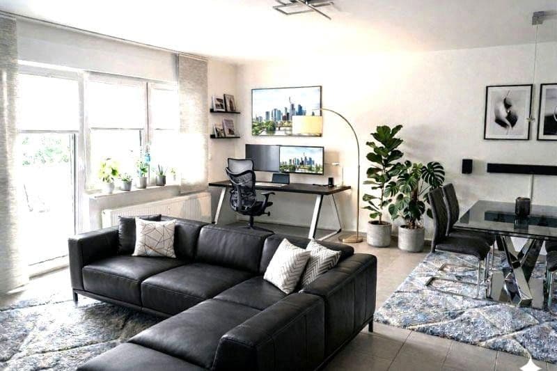 Predaj domu 242 m², pozemok 451 m², Friedrichsdorf, Hesensko Predaj domu 242 m², pozemok 451 m², Friedrichsdorf, Hesensko