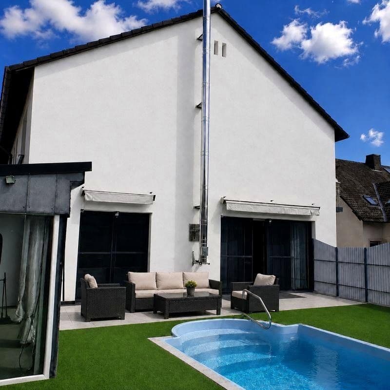 Predaj domu 242 m², pozemok 451 m², Friedrichsdorf, Hesensko Predaj domu 242 m², pozemok 451 m², Friedrichsdorf, Hesensko