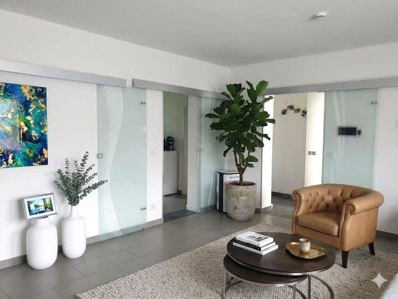 Predaj domu 242 m², pozemok 451 m², Friedrichsdorf, Hesensko Predaj domu 242 m², pozemok 451 m², Friedrichsdorf, Hesensko