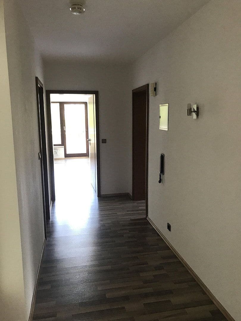 Prenájom bytu 3-izbový 100 m², Friedrichsberg 46, Stuttgart, Bádensko-Wurttembersko Prenájom bytu 3-izbový 100 m², Friedrichsberg 46, Stuttgart, Bádensko-Wurttembersko
