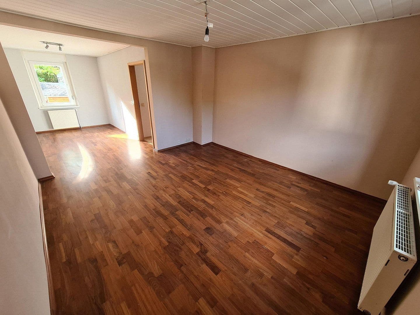 Prenájom domu 159 m², pozemok 575 m², Velbert, Severné Porýnie - Westfálsko Prenájom domu 159 m², pozemok 575 m², Velbert, Severné Porýnie - Westfálsko