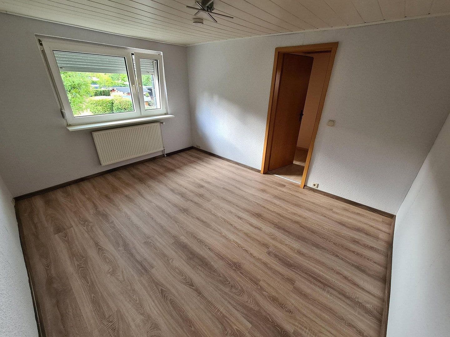 Prenájom domu 159 m², pozemok 575 m², Velbert, Severné Porýnie - Westfálsko Prenájom domu 159 m², pozemok 575 m², Velbert, Severné Porýnie - Westfálsko