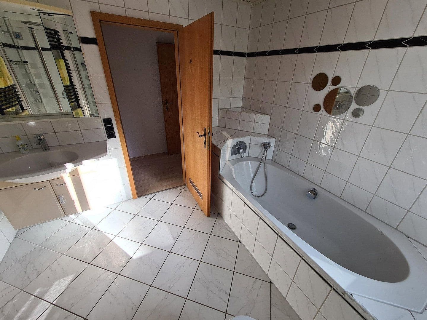 Prenájom domu 159 m², pozemok 575 m², Velbert, Severné Porýnie - Westfálsko Prenájom domu 159 m², pozemok 575 m², Velbert, Severné Porýnie - Westfálsko
