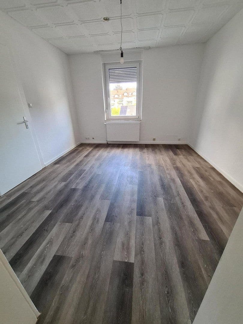 Prenájom domu 159 m², pozemok 575 m², Velbert, Severné Porýnie - Westfálsko Prenájom domu 159 m², pozemok 575 m², Velbert, Severné Porýnie - Westfálsko