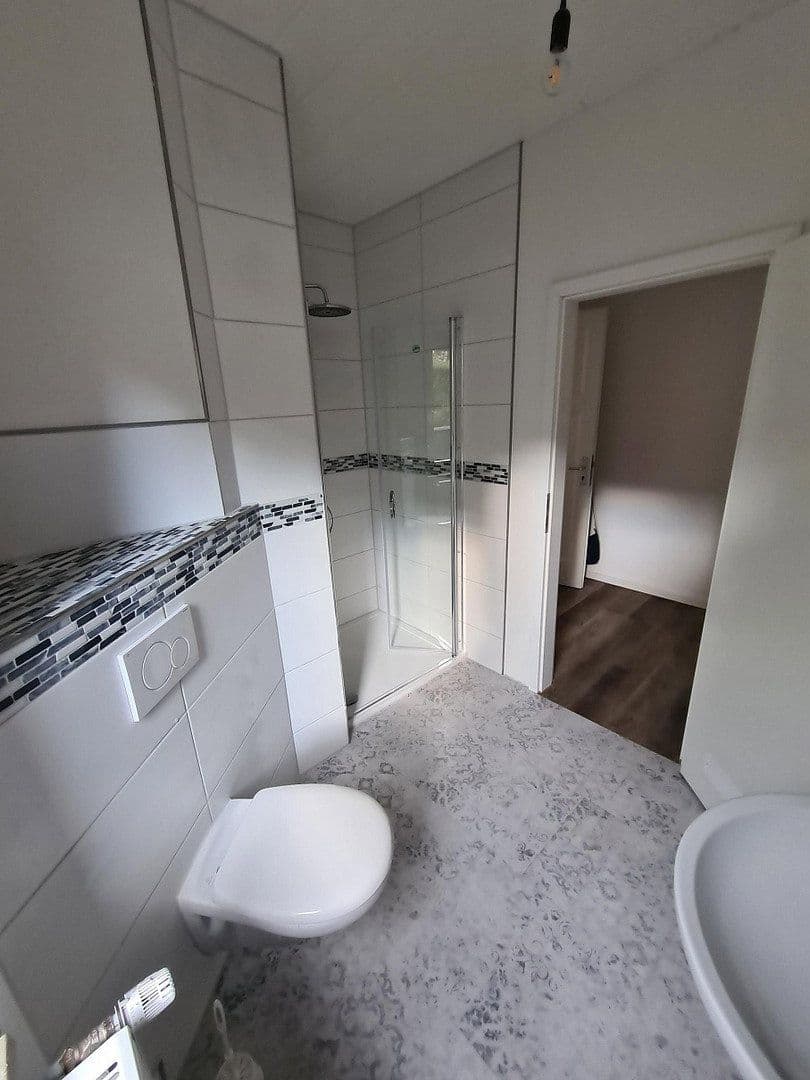 Prenájom domu 159 m², pozemok 575 m², Velbert, Severné Porýnie - Westfálsko Prenájom domu 159 m², pozemok 575 m², Velbert, Severné Porýnie - Westfálsko