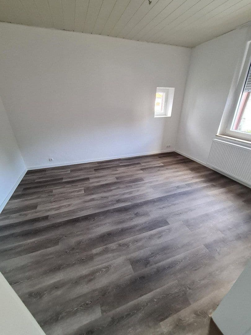 Prenájom domu 159 m², pozemok 575 m², Velbert, Severné Porýnie - Westfálsko Prenájom domu 159 m², pozemok 575 m², Velbert, Severné Porýnie - Westfálsko