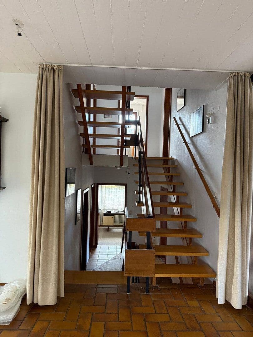 Predaj domu 190 m², pozemok 975 m², Simmern/Hunsrück, Porýnie-Falcko Predaj domu 190 m², pozemok 975 m², Simmern/Hunsrück, Porýnie-Falcko