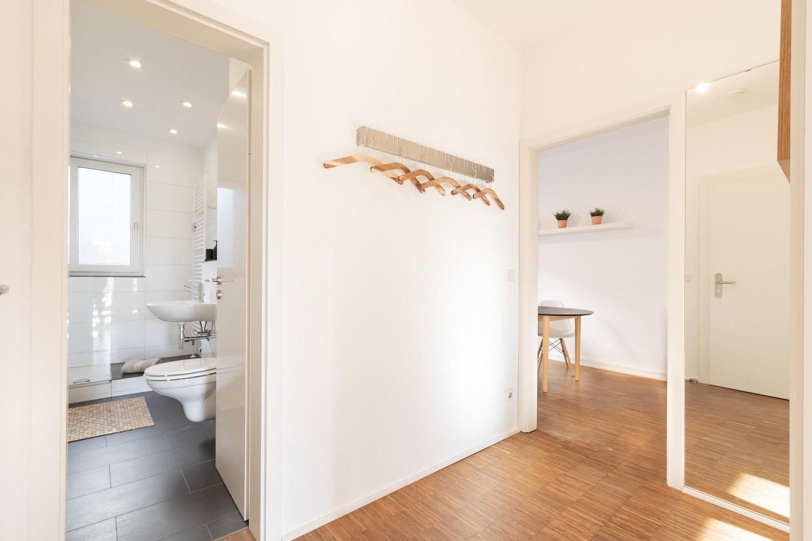 Prenájom bytu 2-izbový 51 m², Neckarstr. 22, Düsseldorf, Severné Porýnie - Westfálsko Prenájom bytu 2-izbový 51 m², Neckarstr. 22, Düsseldorf, Severné Porýnie - Westfálsko