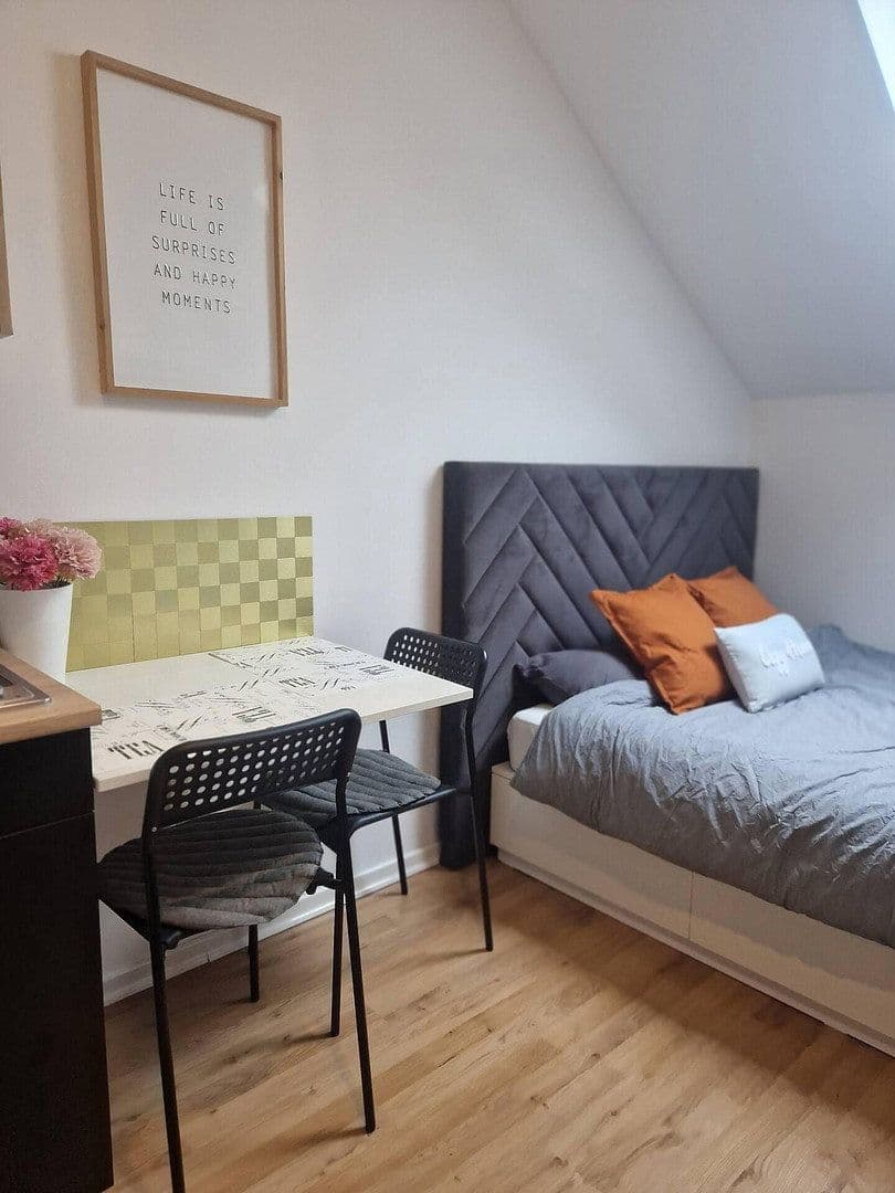 Prenájom bytu 1-izbový 20 m², Ludwigshafen am Rhein, Porýnie-Falcko Prenájom bytu 1-izbový 20 m², Ludwigshafen am Rhein, Porýnie-Falcko
