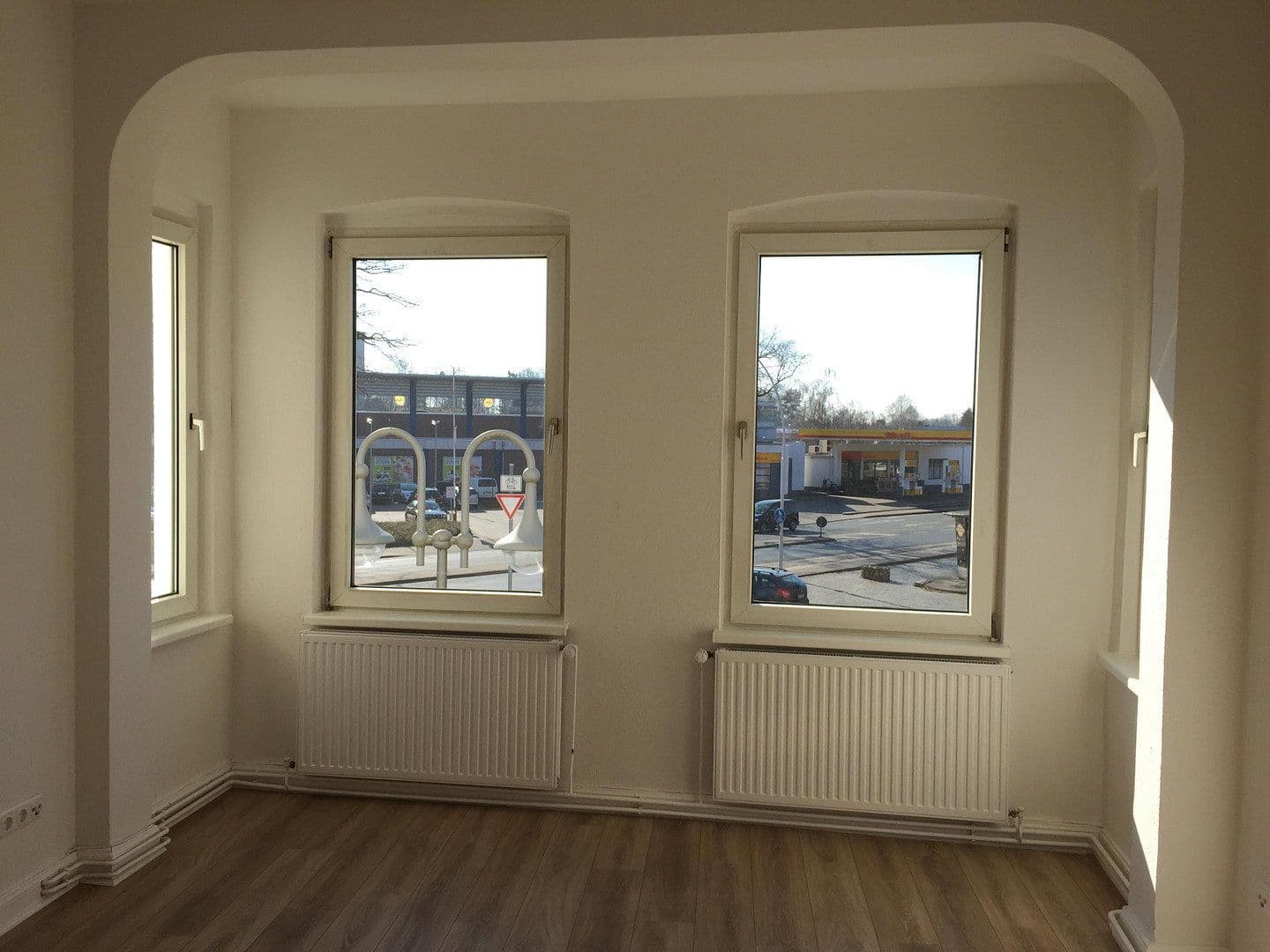 Predaj domu 445 m², pozemok 272 m², Bahnhofstraße 72, Winsen (Luhe), Dolné Sasko Predaj domu 445 m², pozemok 272 m², Bahnhofstraße 72, Winsen (Luhe), Dolné Sasko