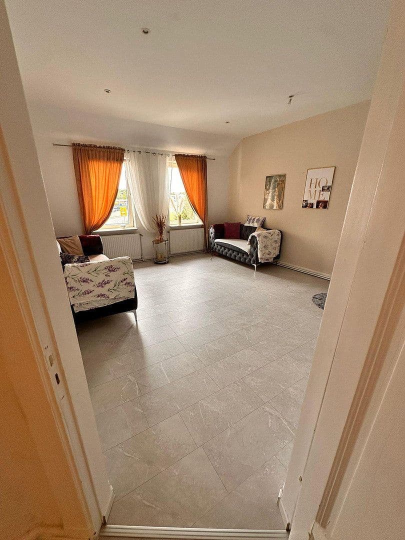 Predaj domu 445 m², pozemok 272 m², Bahnhofstraße 72, Winsen (Luhe), Dolné Sasko Predaj domu 445 m², pozemok 272 m², Bahnhofstraße 72, Winsen (Luhe), Dolné Sasko