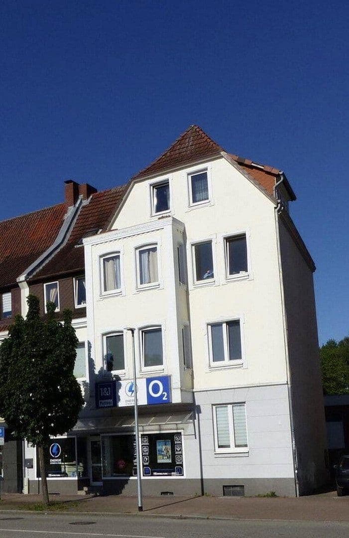 Predaj domu 445 m², pozemok 272 m², Bahnhofstraße 72, Winsen (Luhe), Dolné Sasko Predaj domu 445 m², pozemok 272 m², Bahnhofstraße 72, Winsen (Luhe), Dolné Sasko