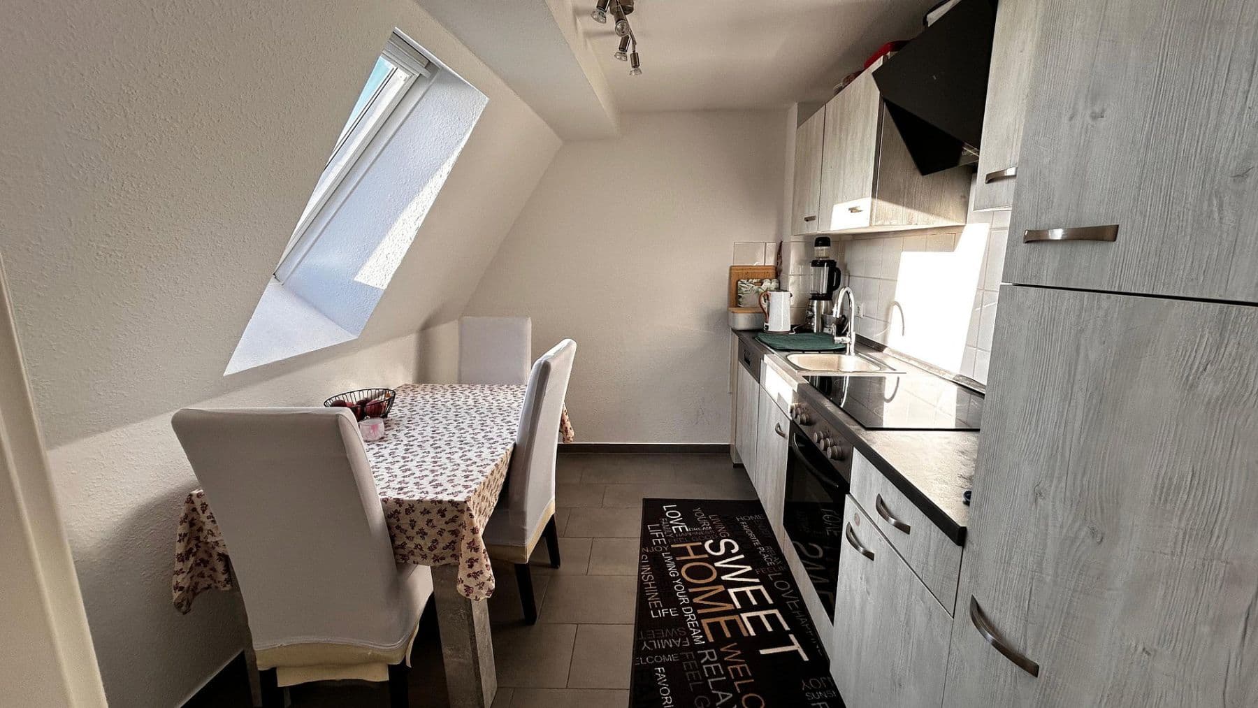 Predaj domu 445 m², pozemok 272 m², Bahnhofstraße 72, Winsen (Luhe), Dolné Sasko Predaj domu 445 m², pozemok 272 m², Bahnhofstraße 72, Winsen (Luhe), Dolné Sasko