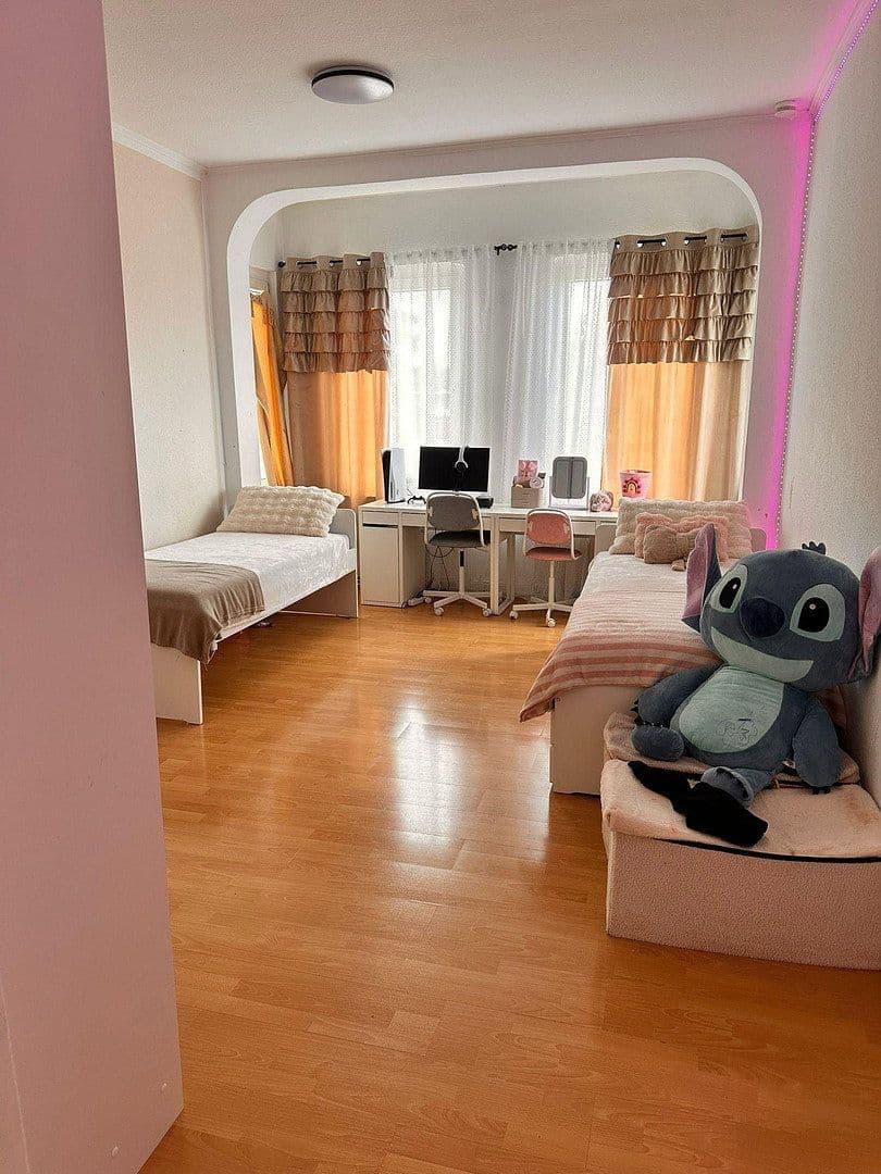 Predaj domu 445 m², pozemok 272 m², Bahnhofstraße 72, Winsen (Luhe), Dolné Sasko Predaj domu 445 m², pozemok 272 m², Bahnhofstraße 72, Winsen (Luhe), Dolné Sasko