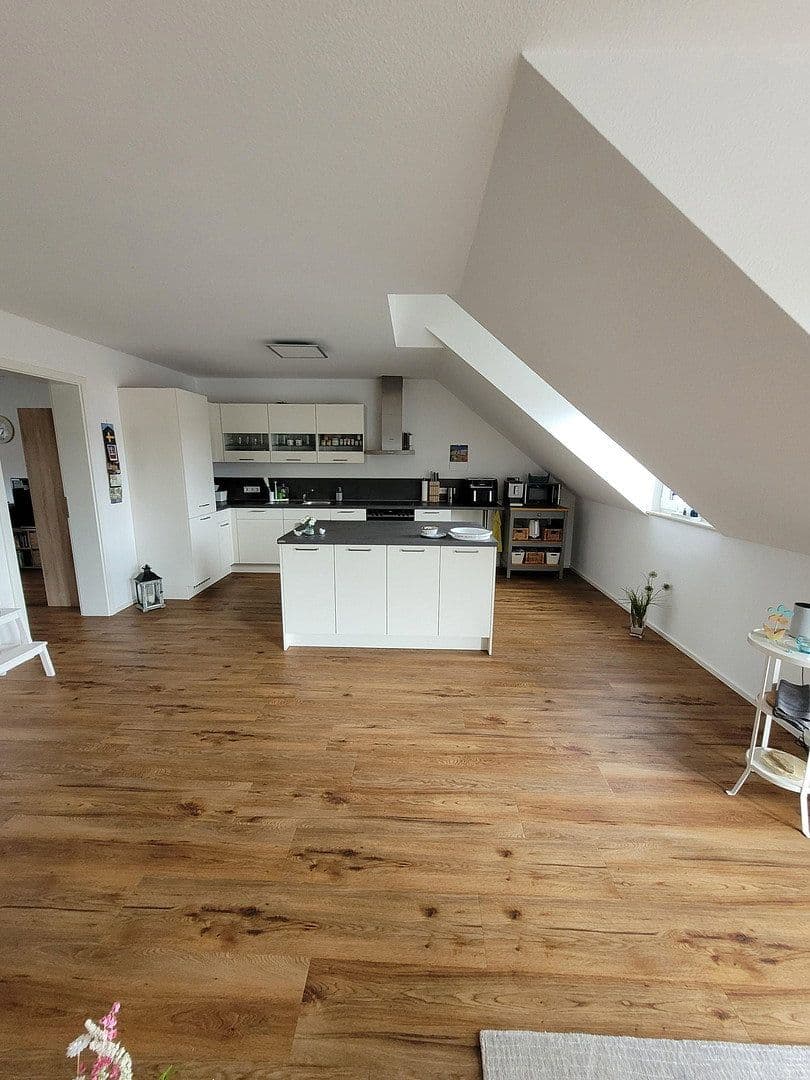 Prenájom bytu 3-izbový 116 m², Im Kleegarten 3, Ober-Hilbersheim, Porýnie-Falcko Prenájom bytu 3-izbový 116 m², Im Kleegarten 3, Ober-Hilbersheim, Porýnie-Falcko