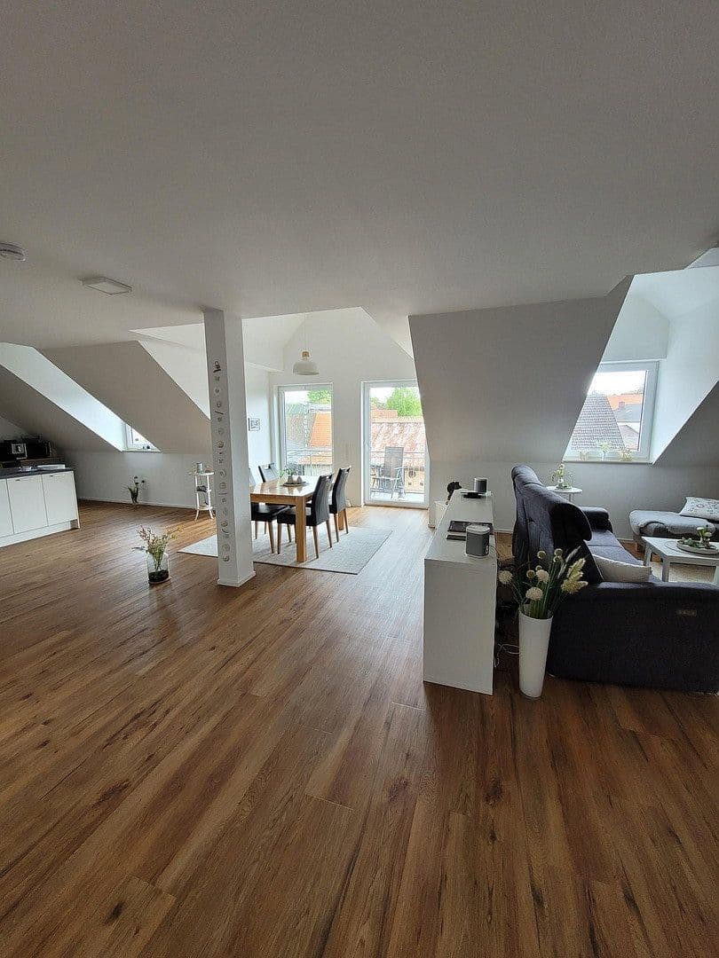 Prenájom bytu 3-izbový 116 m², Im Kleegarten 3, Ober-Hilbersheim, Porýnie-Falcko Prenájom bytu 3-izbový 116 m², Im Kleegarten 3, Ober-Hilbersheim, Porýnie-Falcko