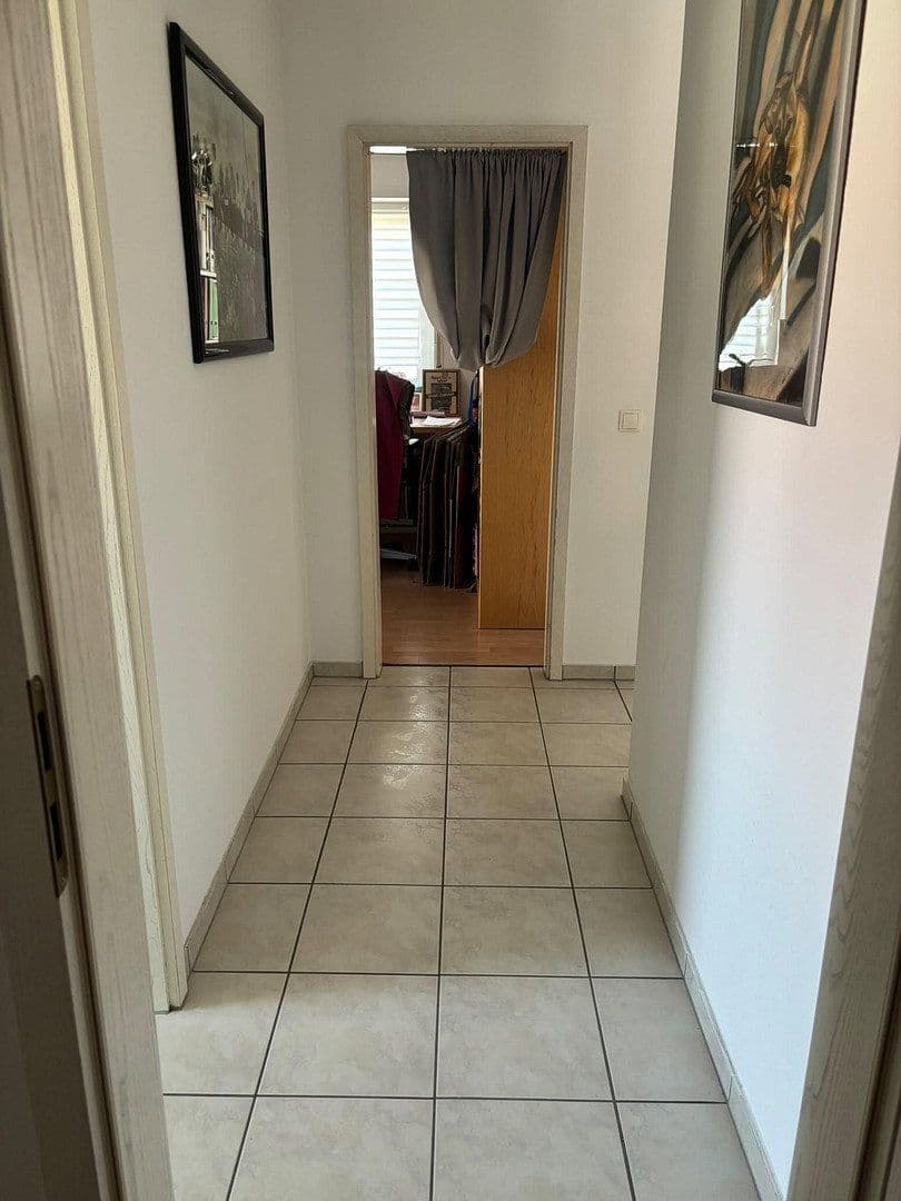 Prenájom bytu 3-izbový 96 m², Schulstraße 20a, Büttelborn, Hesensko Prenájom bytu 3-izbový 96 m², Schulstraße 20a, Büttelborn, Hesensko