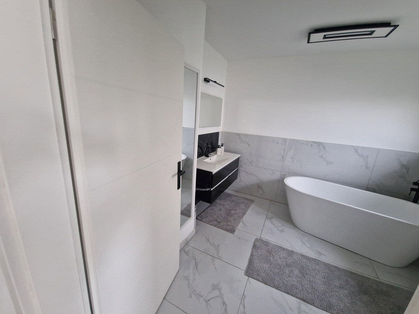 Predaj domu 250 m², pozemok 1.345 m², Birresdorfer Str 73, Remagen, Porýnie-Falcko Predaj domu 250 m², pozemok 1.345 m², Birresdorfer Str 73, Remagen, Porýnie-Falcko