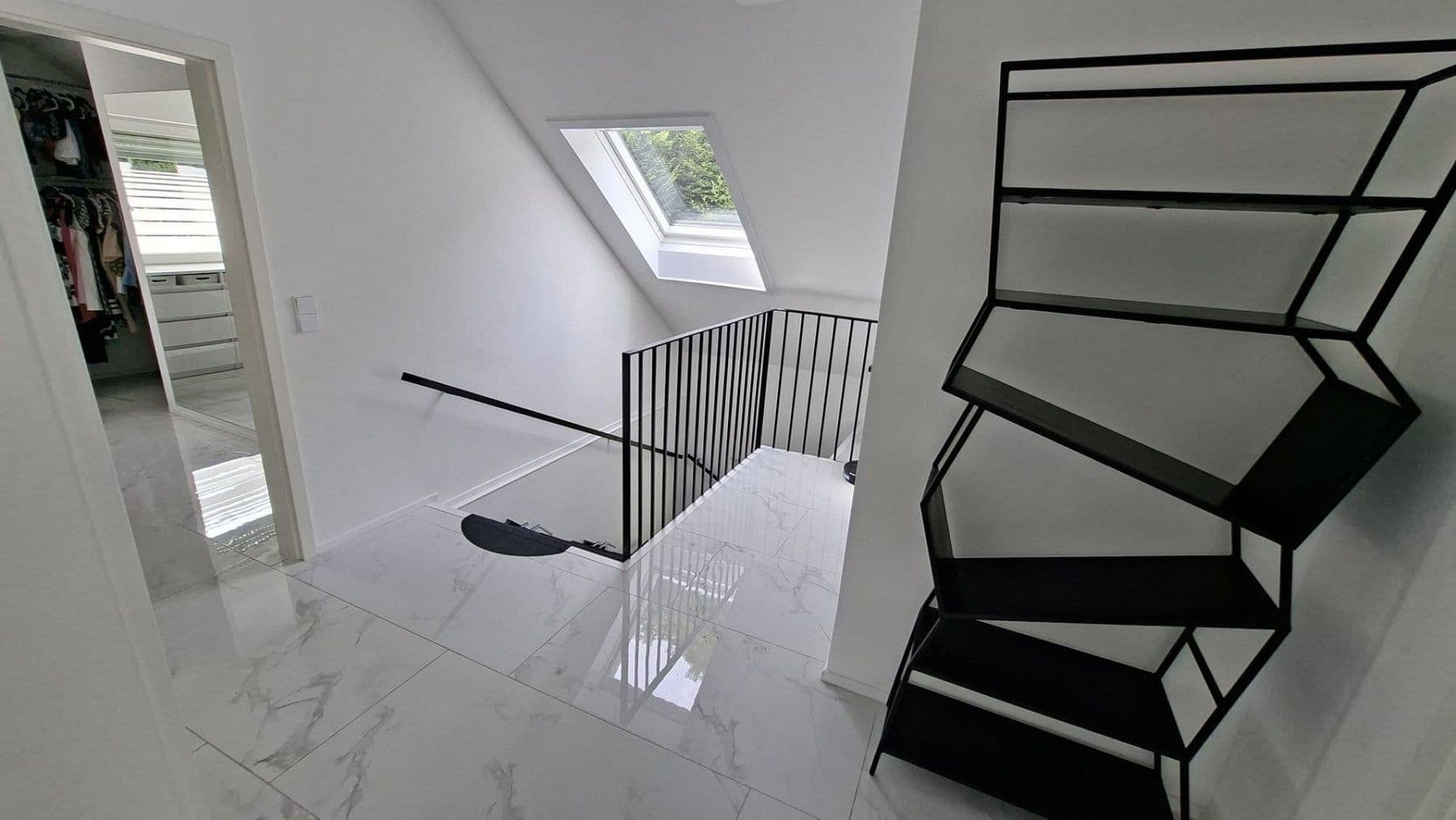 Predaj domu 250 m², pozemok 1.345 m², Birresdorfer Str 73, Remagen, Porýnie-Falcko Predaj domu 250 m², pozemok 1.345 m², Birresdorfer Str 73, Remagen, Porýnie-Falcko
