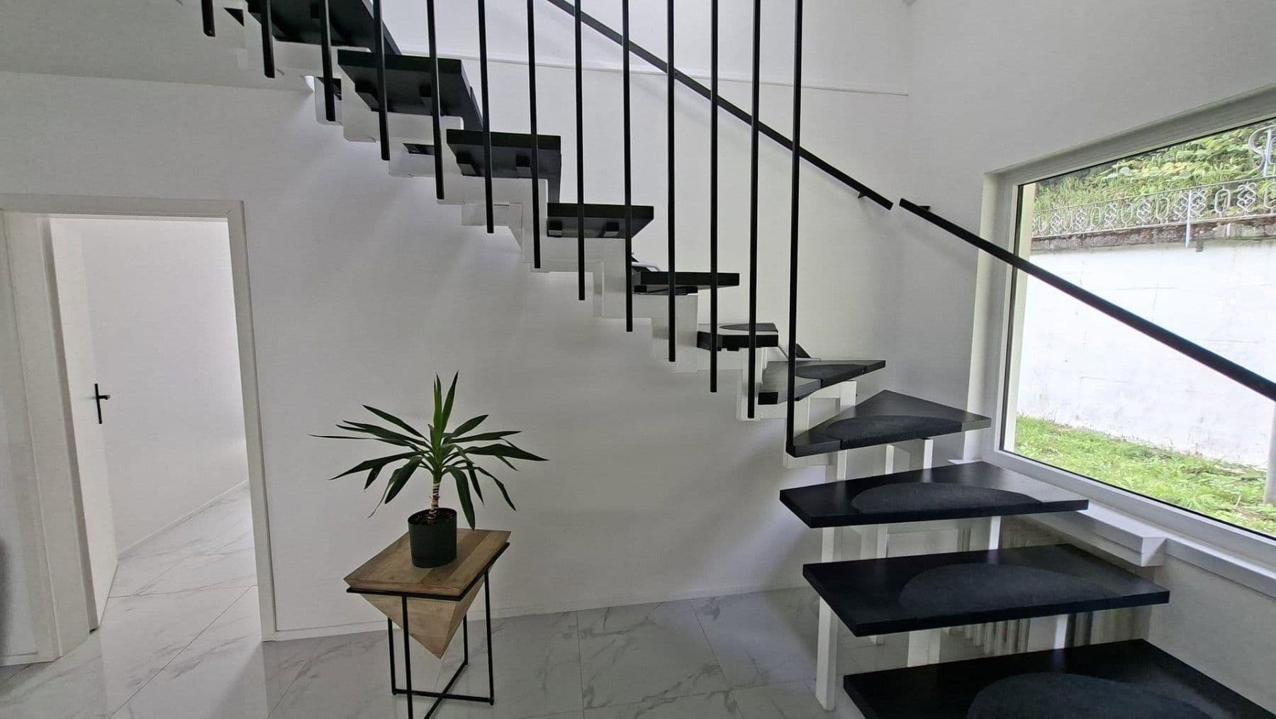 Predaj domu 250 m², pozemok 1.345 m², Birresdorfer Str 73, Remagen, Porýnie-Falcko Predaj domu 250 m², pozemok 1.345 m², Birresdorfer Str 73, Remagen, Porýnie-Falcko