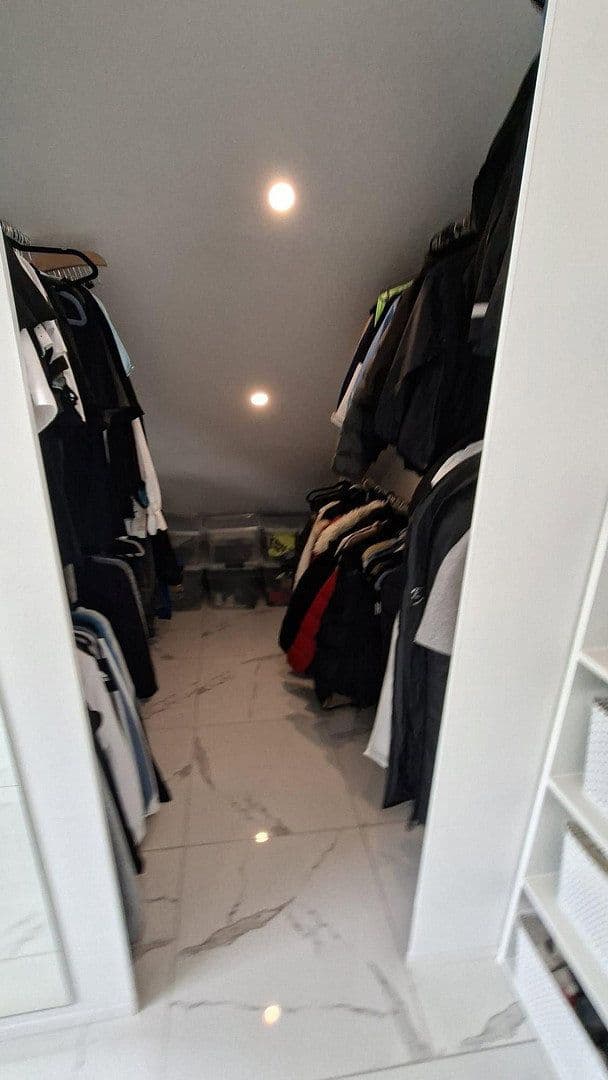 Predaj domu 250 m², pozemok 1.345 m², Birresdorfer Str 73, Remagen, Porýnie-Falcko Predaj domu 250 m², pozemok 1.345 m², Birresdorfer Str 73, Remagen, Porýnie-Falcko