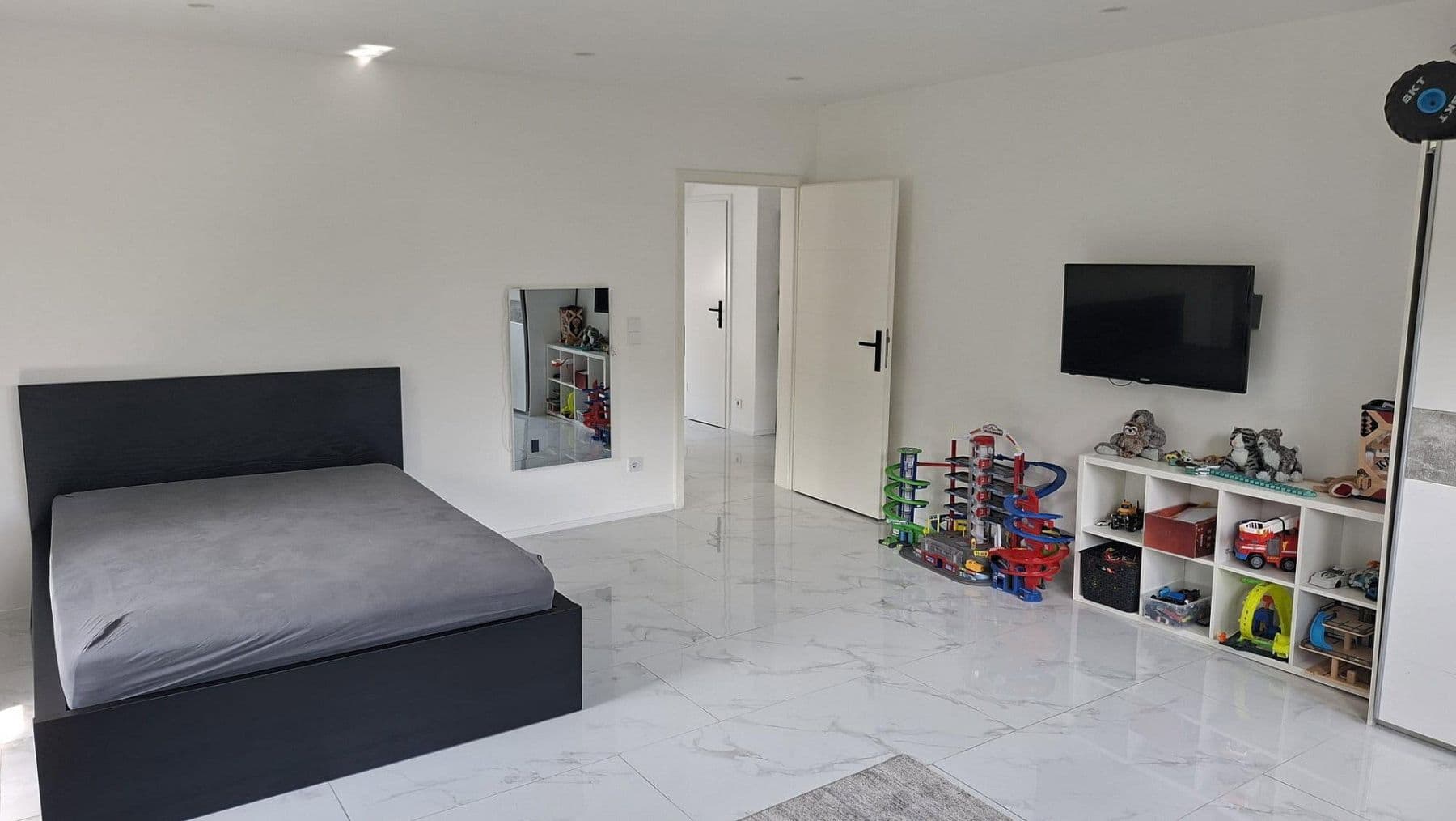 Predaj domu 250 m², pozemok 1.345 m², Birresdorfer Str 73, Remagen, Porýnie-Falcko Predaj domu 250 m², pozemok 1.345 m², Birresdorfer Str 73, Remagen, Porýnie-Falcko