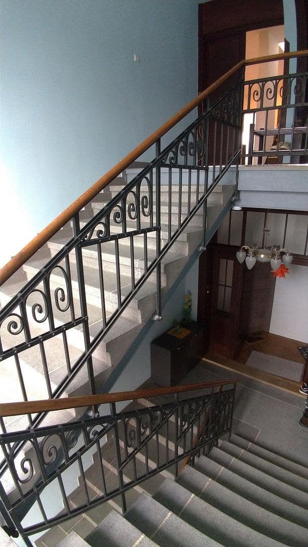 Prenájom bytu 6-izbový 145 m², Paul-Seydel-Str. 20, Limbach-Oberfrohna, Sasko Prenájom bytu 6-izbový 145 m², Paul-Seydel-Str. 20, Limbach-Oberfrohna, Sasko