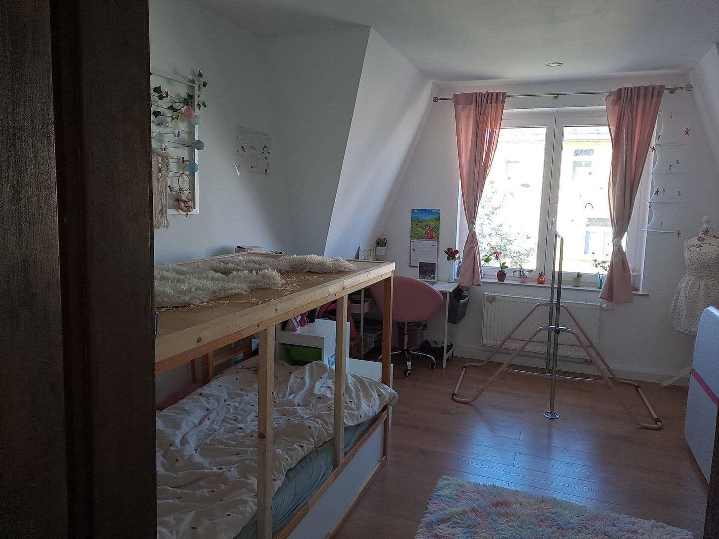 Prenájom bytu 6-izbový 145 m², Paul-Seydel-Str. 20, Limbach-Oberfrohna, Sasko Prenájom bytu 6-izbový 145 m², Paul-Seydel-Str. 20, Limbach-Oberfrohna, Sasko