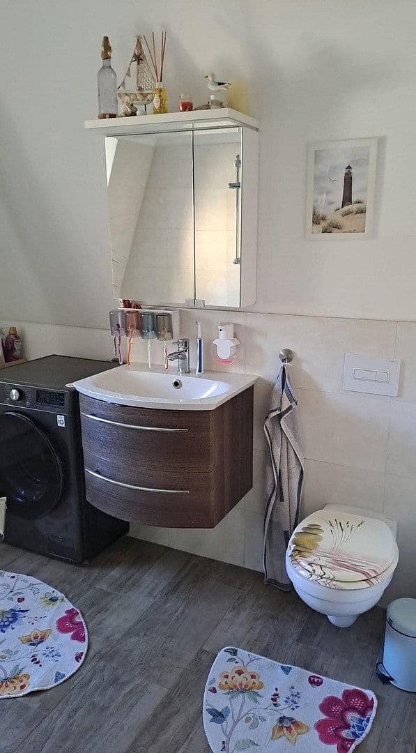 Prenájom bytu 6-izbový 145 m², Paul-Seydel-Str. 20, Limbach-Oberfrohna, Sasko Prenájom bytu 6-izbový 145 m², Paul-Seydel-Str. 20, Limbach-Oberfrohna, Sasko