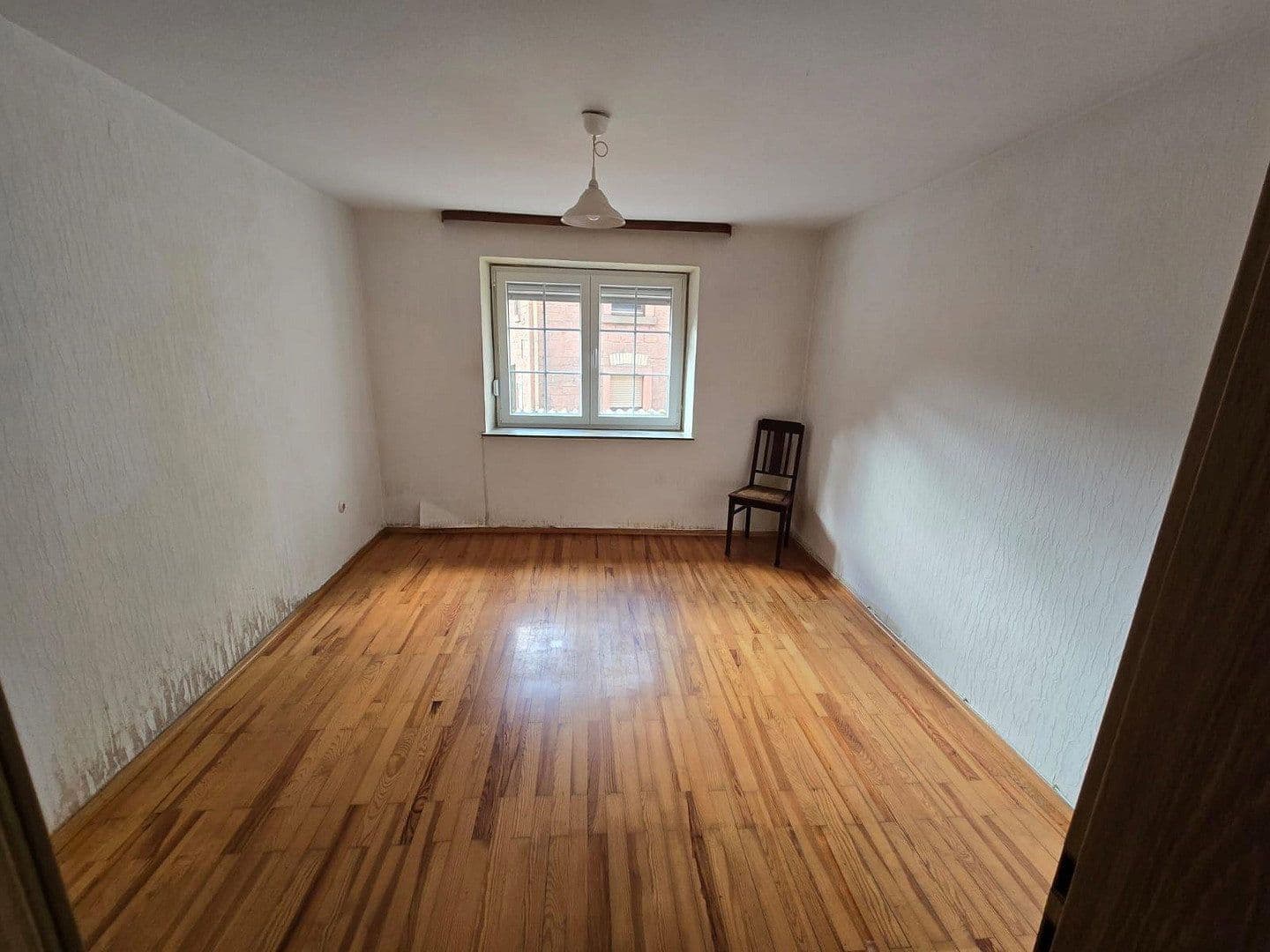 Predaj domu 151 m², pozemok 348 m², Sippersfeld, Porýnie-Falcko Predaj domu 151 m², pozemok 348 m², Sippersfeld, Porýnie-Falcko