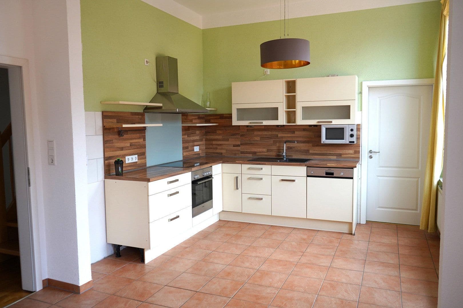 Predaj bytu 6-izbový 144 m², Oldenburg, Dolné Sasko Predaj bytu 6-izbový 144 m², Oldenburg, Dolné Sasko