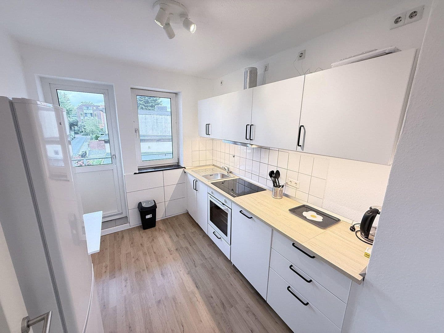 Prenájom bytu 3-izbový 65 m², Georgstraße 109, Bremerhaven, Brémy Prenájom bytu 3-izbový 65 m², Georgstraße 109, Bremerhaven, Brémy