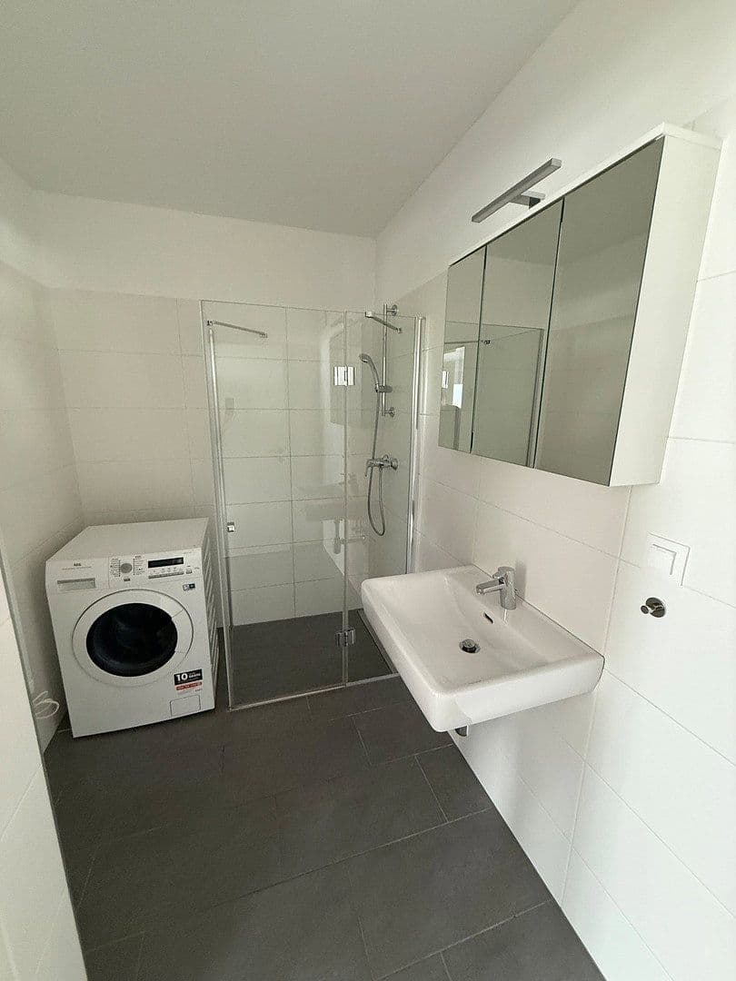 Prenájom bytu 2-izbový 55 m², Adolf Czettel Gasse 9, Wien, Viedeň Prenájom bytu 2-izbový 55 m², Adolf Czettel Gasse 9, Wien, Viedeň