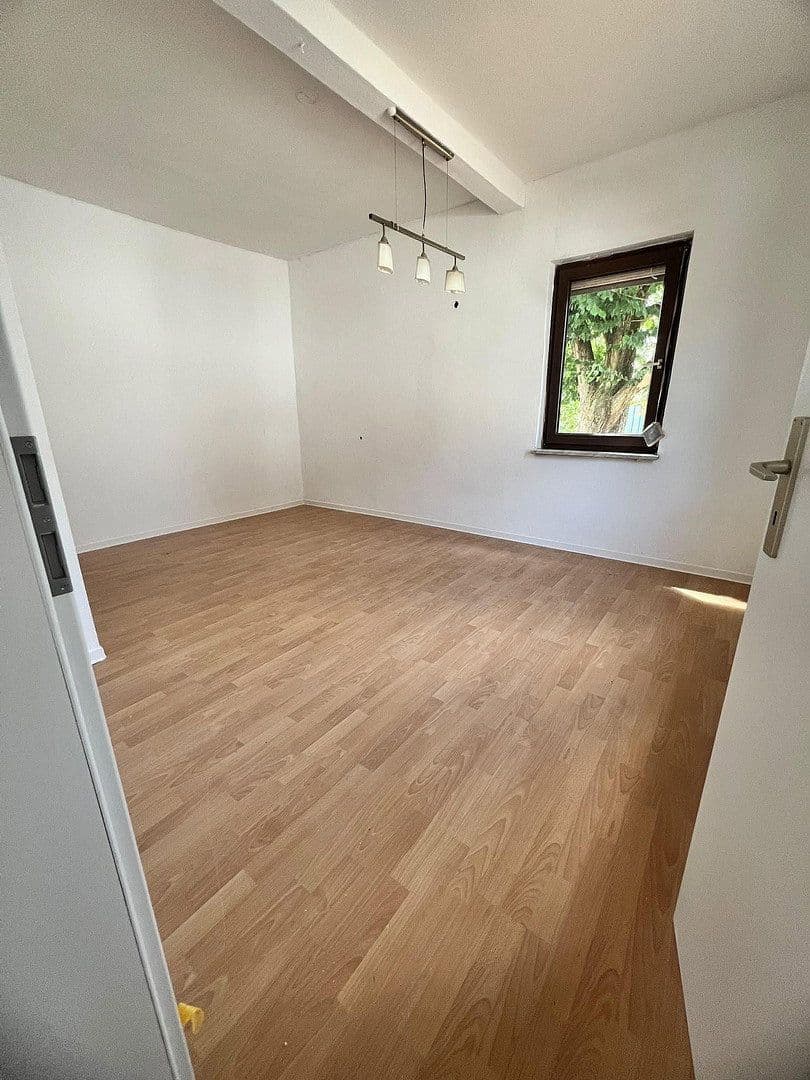 Prenájom domu 1 m², pozemok 289 m², Griesheim, Hesensko Prenájom domu 1 m², pozemok 289 m², Griesheim, Hesensko