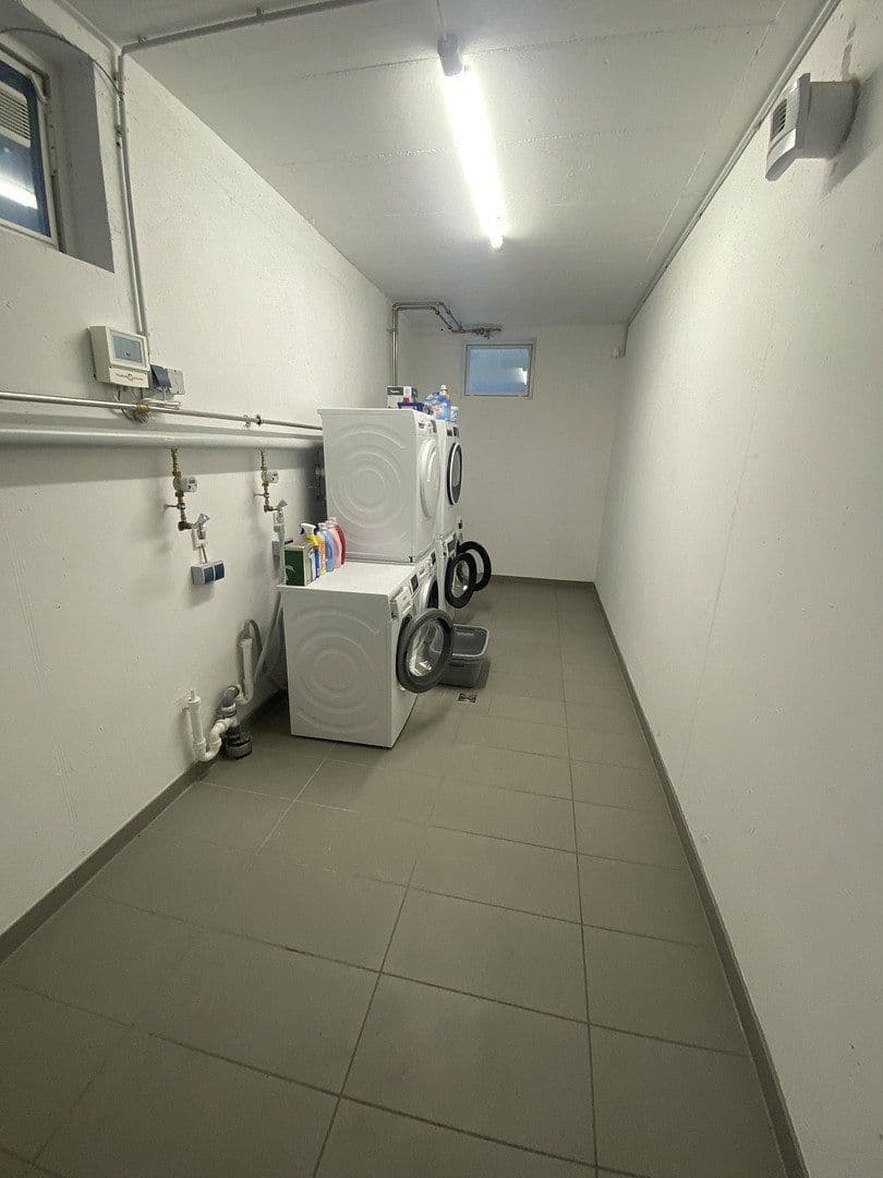 Prenájom bytu 3-izbový 58 m², Ohlstadter Str. 23, München, Bavorsko Prenájom bytu 3-izbový 58 m², Ohlstadter Str. 23, München, Bavorsko