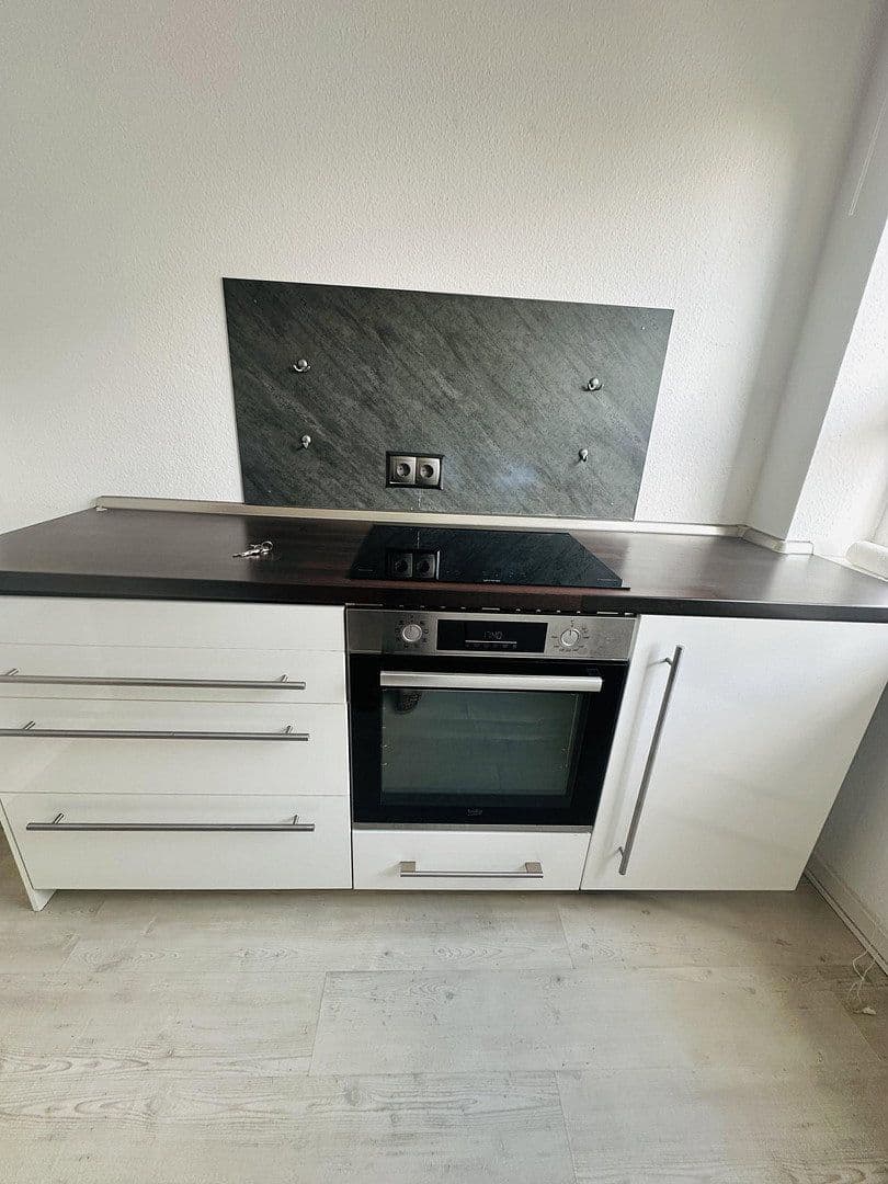 Prenájom bytu 2-izbový 50 m², Jugenheimer Str. 48a, Frankfurt, Hesensko Prenájom bytu 2-izbový 50 m², Jugenheimer Str. 48a, Frankfurt, Hesensko