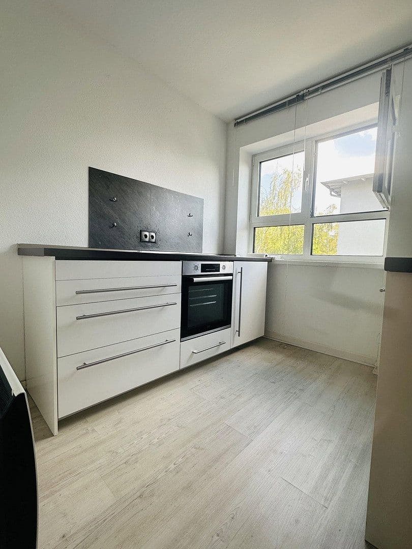 Prenájom bytu 2-izbový 50 m², Jugenheimer Str. 48a, Frankfurt, Hesensko Prenájom bytu 2-izbový 50 m², Jugenheimer Str. 48a, Frankfurt, Hesensko