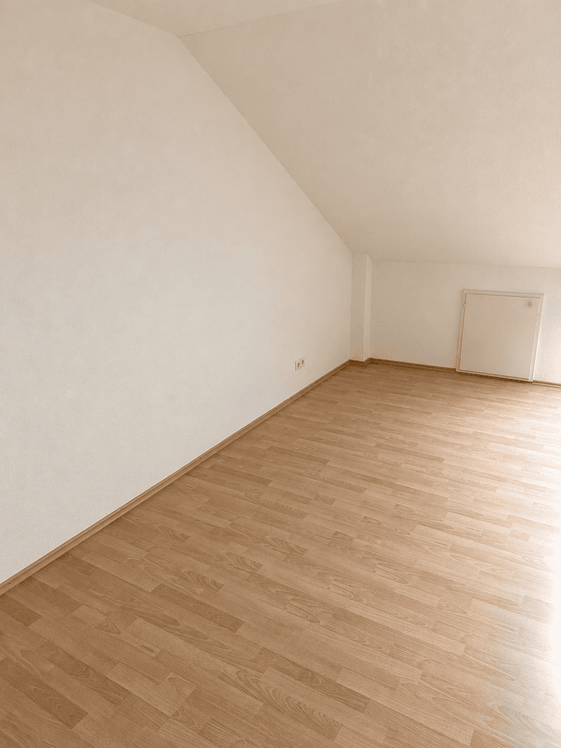 Prenájom bytu 3-izbový 101 m², Albstadt, Bádensko-Wurttembersko Prenájom bytu 3-izbový 101 m², Albstadt, Bádensko-Wurttembersko