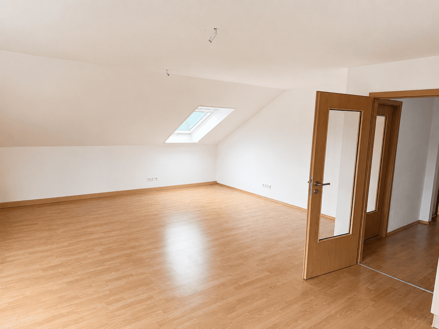 Prenájom bytu 3-izbový 101 m², Albstadt, Bádensko-Wurttembersko Prenájom bytu 3-izbový 101 m², Albstadt, Bádensko-Wurttembersko