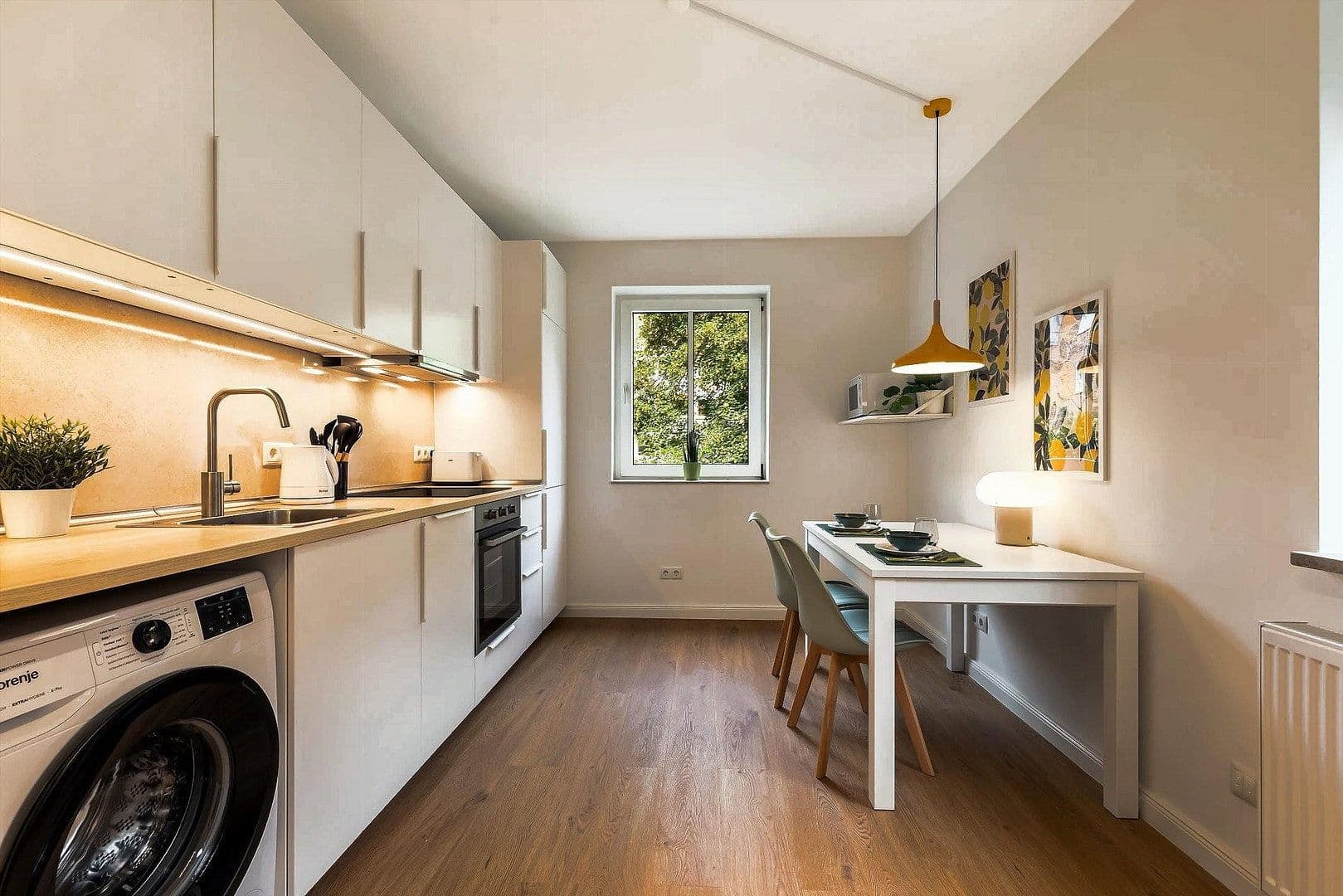 Prenájom bytu 2-izbový 62 m², 20535, Hamburg Prenájom bytu 2-izbový 62 m², 20535, Hamburg
