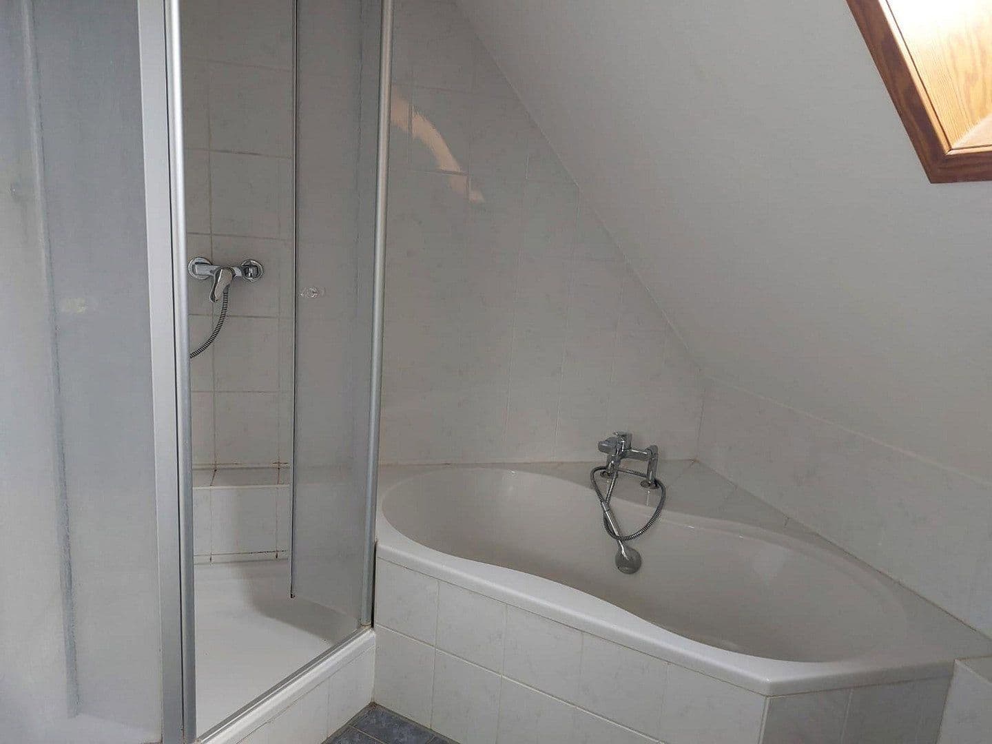 Predaj domu 260 m², pozemok 453 m², Groß-Gerau, Hesensko Predaj domu 260 m², pozemok 453 m², Groß-Gerau, Hesensko