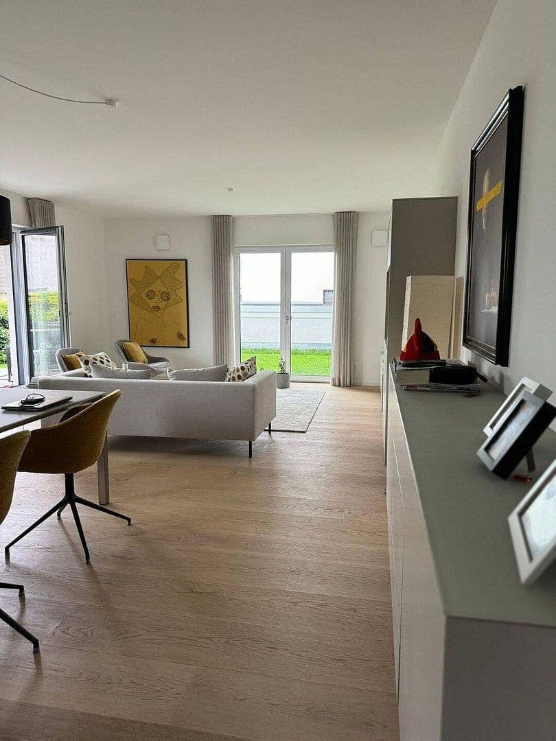 Predaj bytu 3-izbový 102 m², Steinbach (Taunus), Hesensko Predaj bytu 3-izbový 102 m², Steinbach (Taunus), Hesensko
