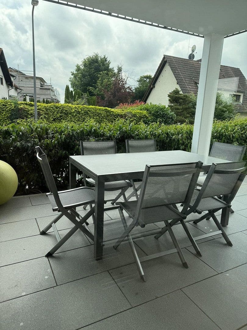 Predaj bytu 3-izbový 102 m², Steinbach (Taunus), Hesensko Predaj bytu 3-izbový 102 m², Steinbach (Taunus), Hesensko