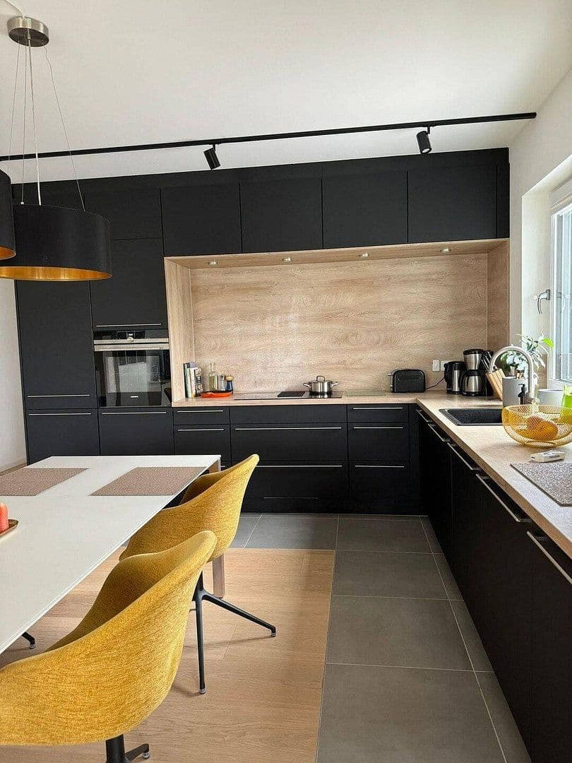 Predaj bytu 3-izbový 102 m², Steinbach (Taunus), Hesensko Predaj bytu 3-izbový 102 m², Steinbach (Taunus), Hesensko